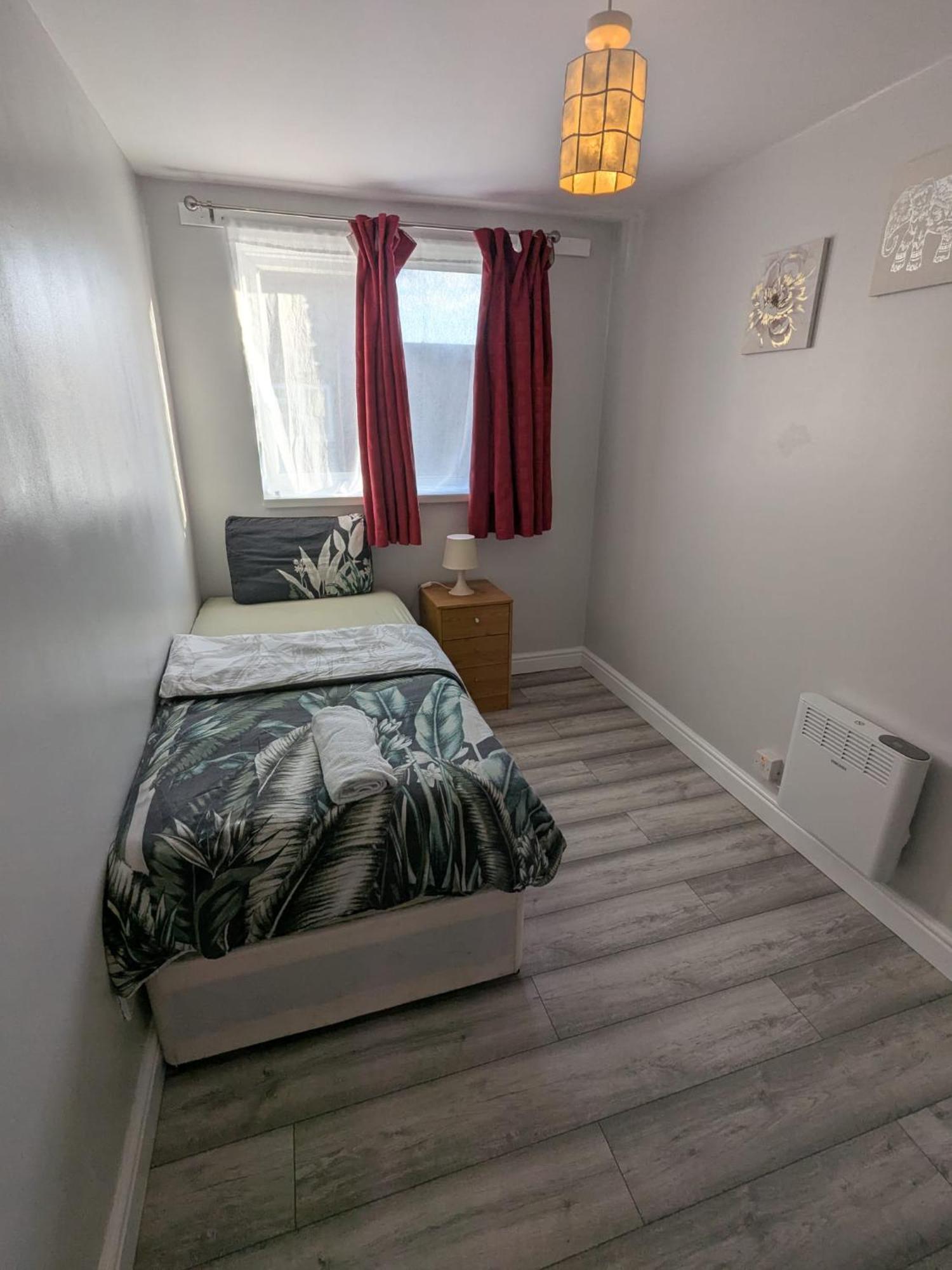 A&A Apartment Basildon Nevendon Zewnętrze zdjęcie