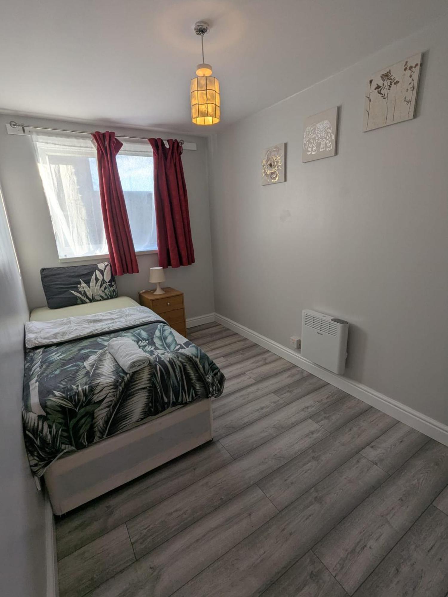 A&A Apartment Basildon Nevendon Zewnętrze zdjęcie