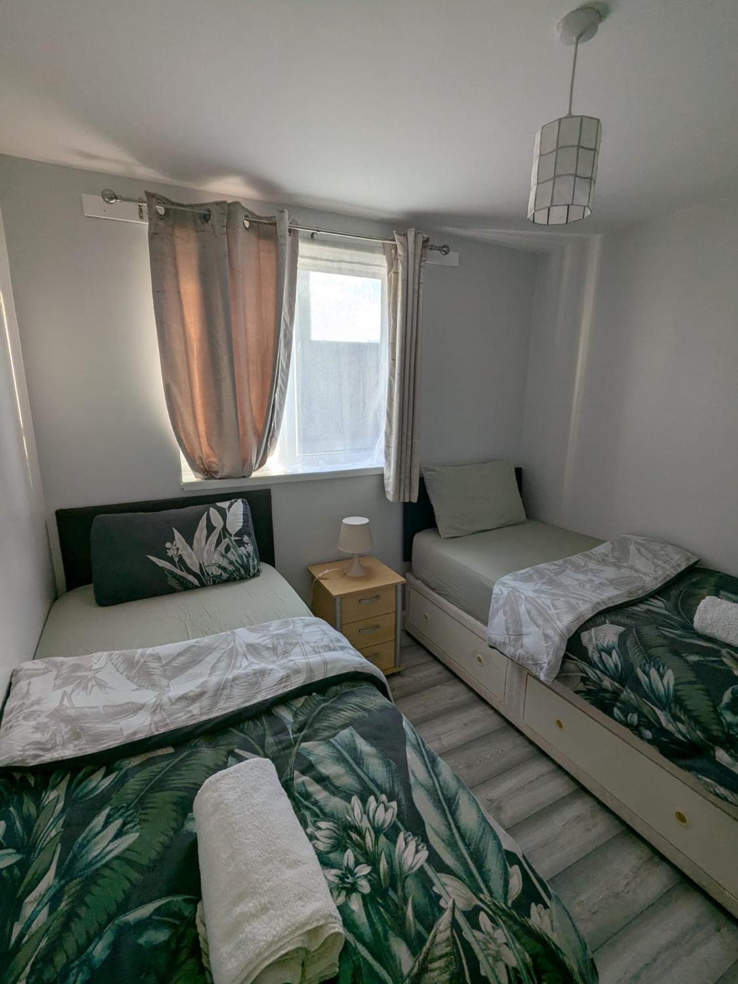 A&A Apartment Basildon Nevendon Zewnętrze zdjęcie