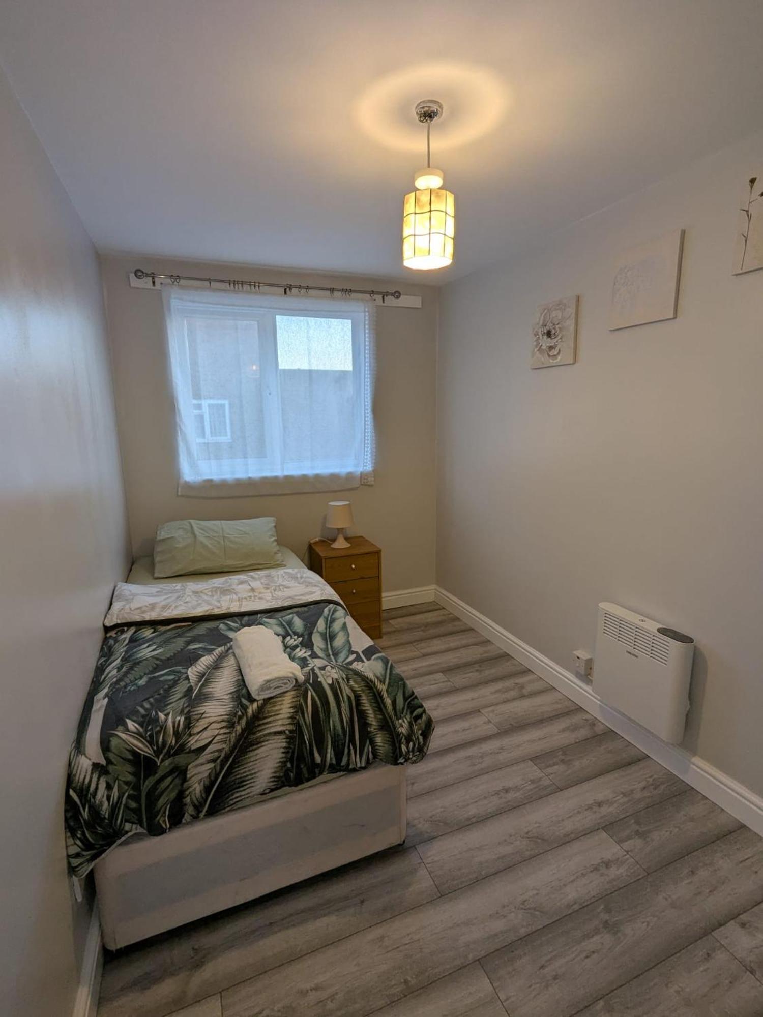 A&A Apartment Basildon Nevendon Zewnętrze zdjęcie