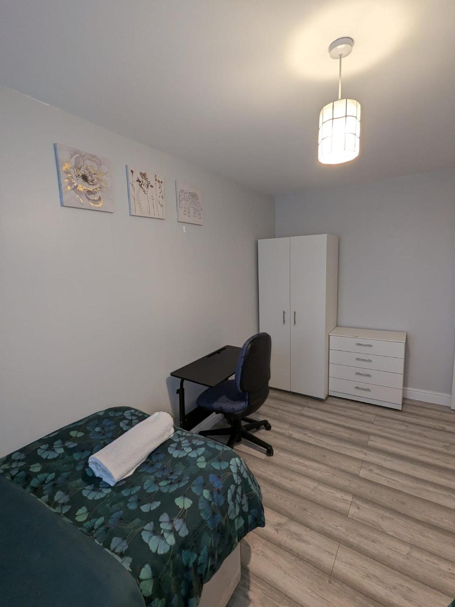 A&A Apartment Basildon Nevendon Zewnętrze zdjęcie