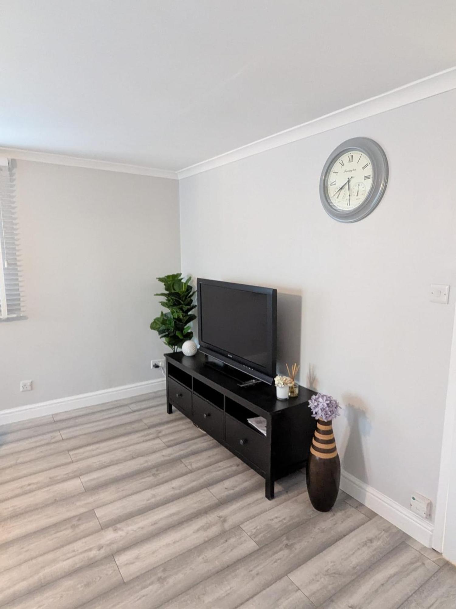 A&A Apartment Basildon Nevendon Zewnętrze zdjęcie