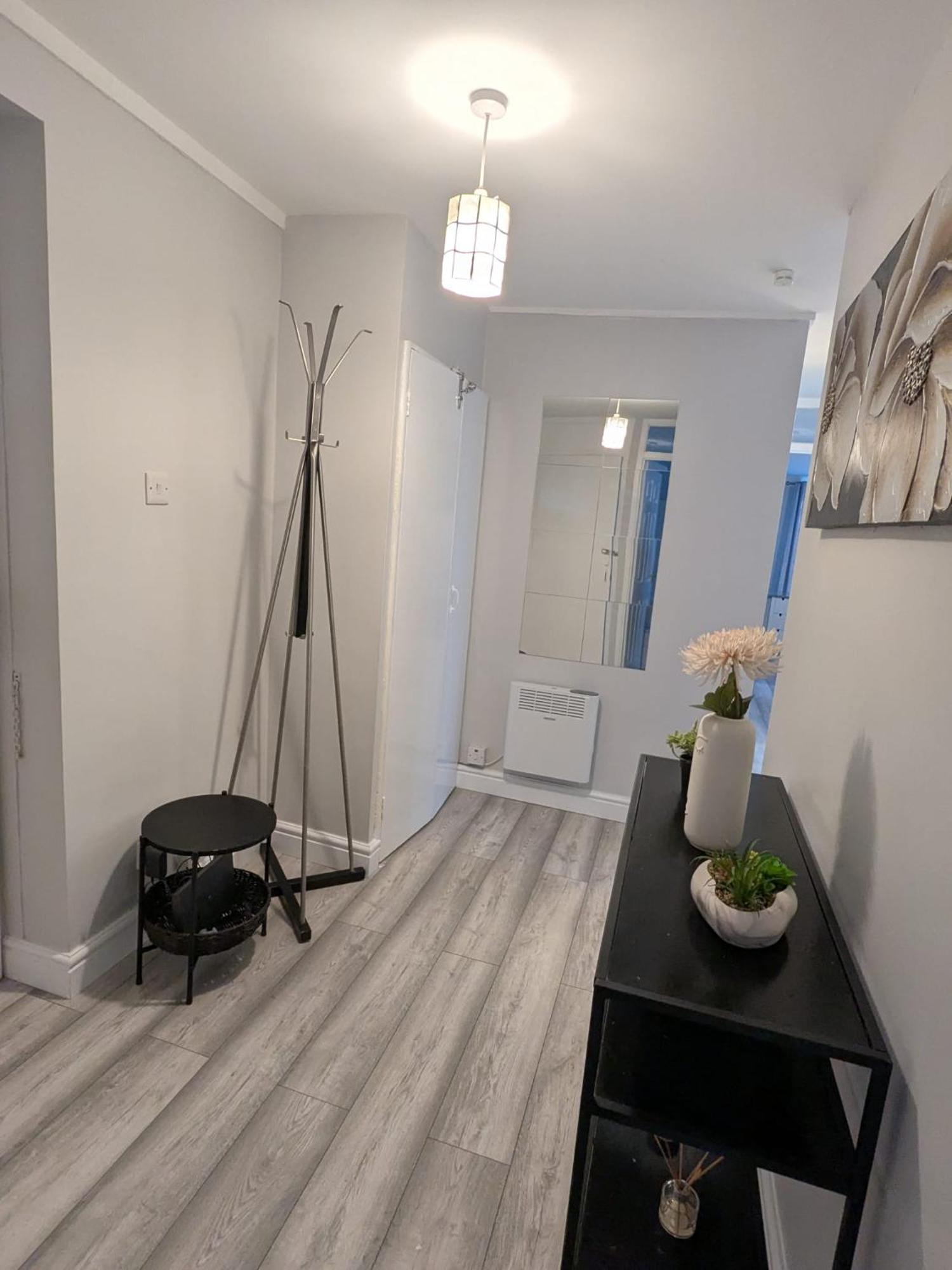 A&A Apartment Basildon Nevendon Zewnętrze zdjęcie