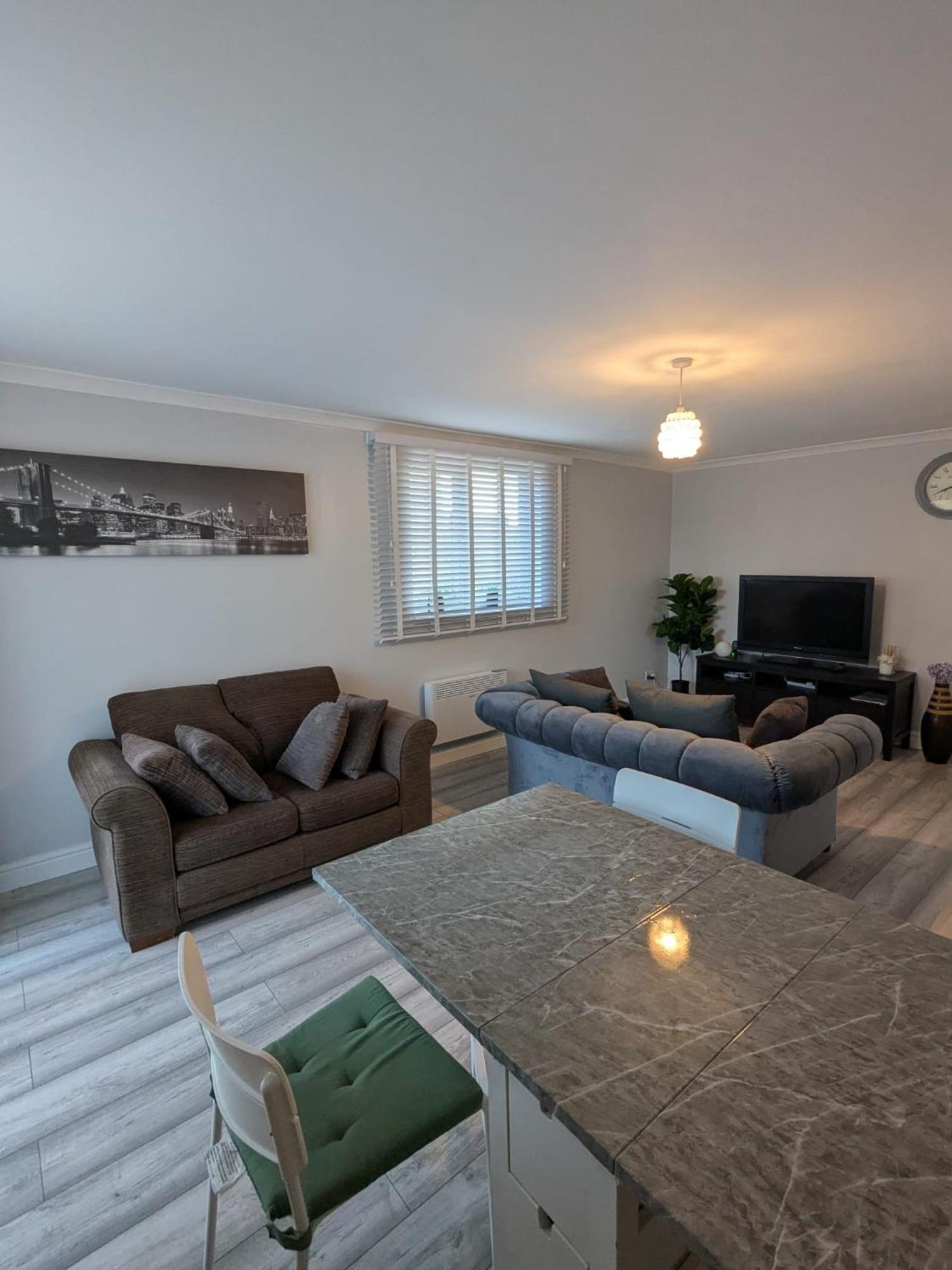A&A Apartment Basildon Nevendon Zewnętrze zdjęcie